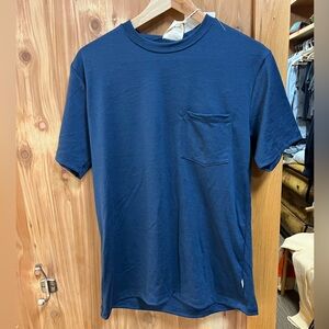 NWT Chasing Windmills 100% merino wool shirt, size M, blue